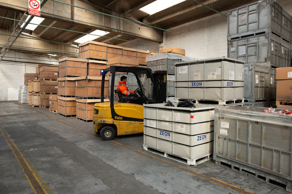 Magazzinaggio e gestione del magazzino